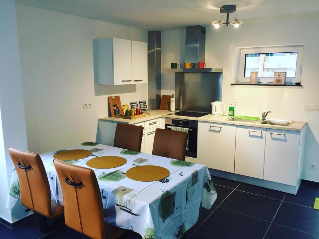 Appartement Duplex Pour 3-4 Personnes A ซิเนย์ ภายนอก รูปภาพ