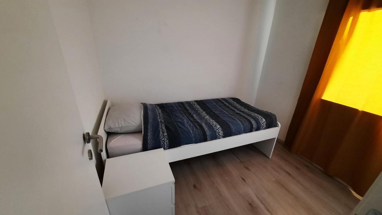 Appartement Duplex Pour 3-4 Personnes A ซิเนย์ ภายนอก รูปภาพ